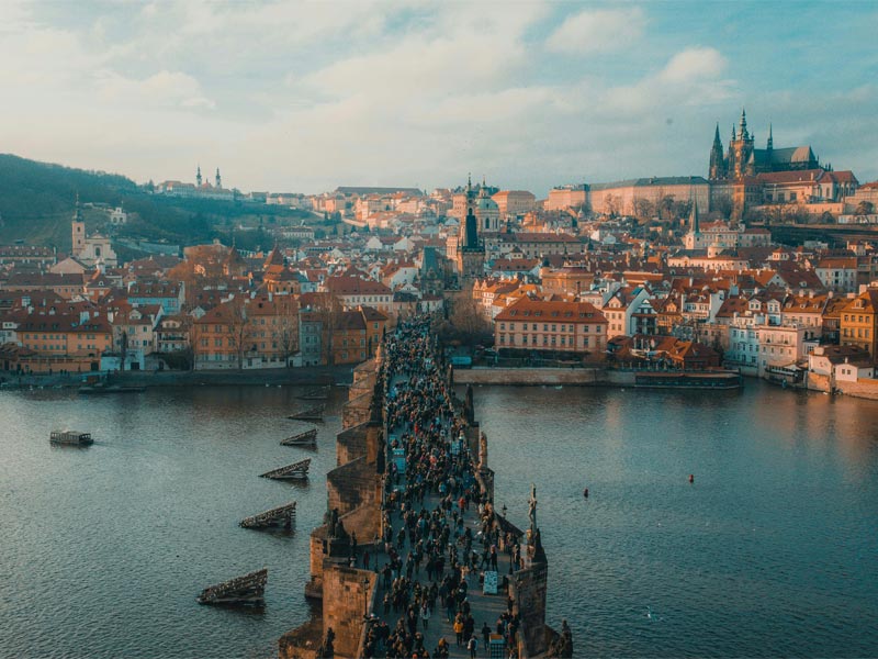 Nice view of Prague's castle and Charle's bridge